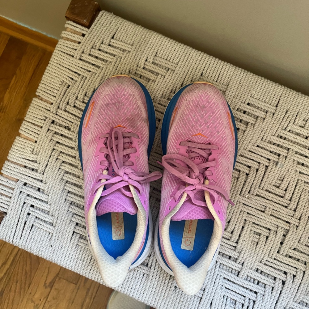 Hoka Clifton 9